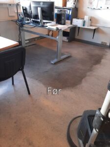 Vi polerer også linoleumsgulve. Kontakt Stenspecialisten og få et tilbud.